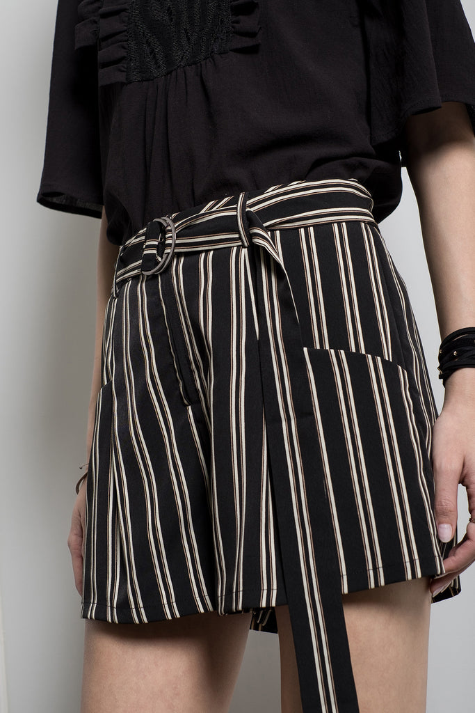 Pocket Strip Shorts, Moon River - Shop Lacuna